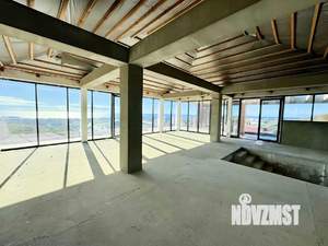 Дом 450м², 3-этажный, участок 10 сот.  