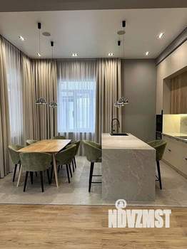 Дом 230м&sup2;, 2-этажный, участок 11 сот.  