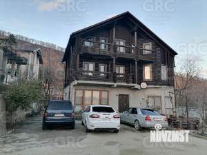Дом 350м², 3-этажный, участок 6 сот.  
