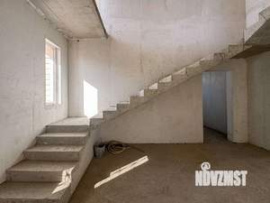 Дом 220м², 2-этажный, участок 4 сот.  