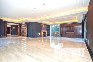 Дом 600м², 3-этажный, участок 11 сот.  