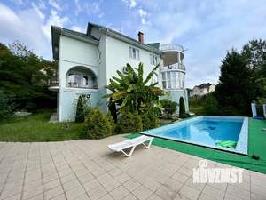 Коттедж 450м², 3-этажный, участок 12 сот.  