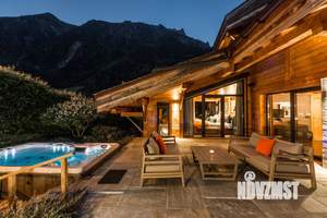 Дом 230м², 2-этажный, участок 11 сот.  