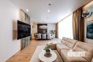 Дом 350м², 2-этажный, участок 12 сот.  