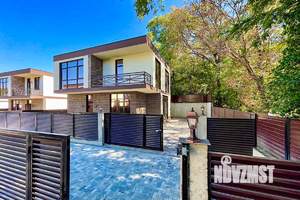 Коттедж 139м&sup2;, 2-этажный, участок 3 сот.  