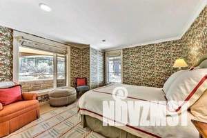 Дом 215м², 2-этажный, участок 15 сот.  