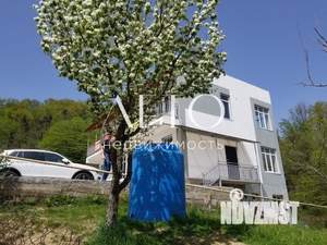 Дом 186м&sup2;, 3-этажный, участок 8 сот.  