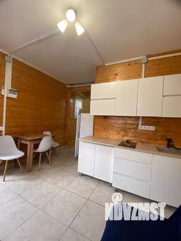 Дом 183м², 3-этажный, участок 3 сот.  