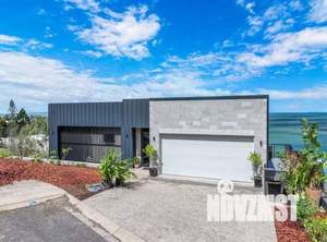 Коттедж 120м², 2-этажный, участок 10 сот.  