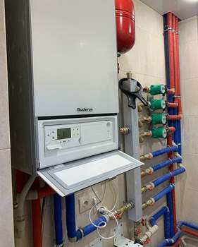 Дом 260м², 3-этажный, участок 12 сот.  