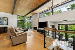 Дом 300м², 2-этажный, участок 7 сот.  