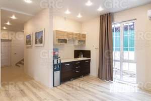 Дом 140м², 2-этажный, участок 3 сот.  