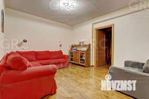 Дом 145м&sup2;, 2-этажный, участок 4 сот.  