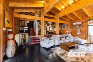 Дом 450м², 3-этажный, участок 18 сот.  