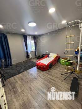 Дом 186м², 2-этажный, участок 5 сот.  