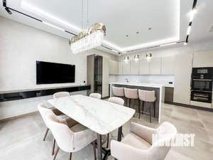 Дом 560м², 3-этажный, участок 7 сот.  