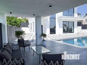 Дом 280м², 2-этажный, участок 5 сот.  