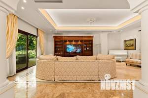Дом 1250м², 2-этажный, участок 20 сот.  