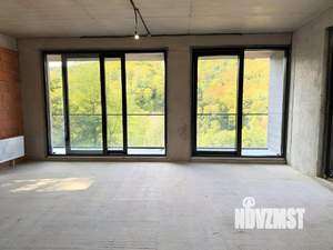 Дом 299м², 2-этажный, участок 6 сот.  