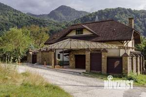 Дом 550м², 2-этажный, участок 6 сот.  