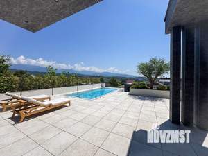 Дом 340м², 2-этажный, участок 6 сот.  