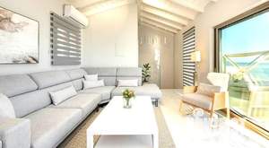 Дом 250м², 2-этажный, участок 6 сот.  