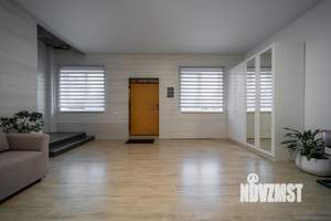 Дом 500м², 2-этажный, участок 9 сот.  