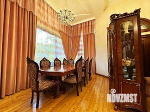 Коттедж 450м², 3-этажный, участок 10 сот.  