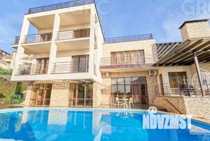 Дом 522м², 3-этажный, участок 8 сот.  