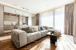 Дом 220м², 2-этажный, участок 6 сот.  