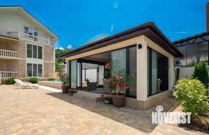 Дом 254м², 3-этажный, участок 6 сот.  