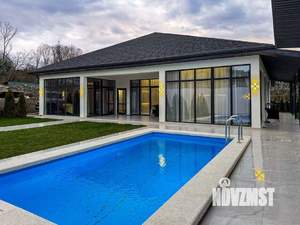 Дом 207м², 1-этажный, участок 6 сот.  