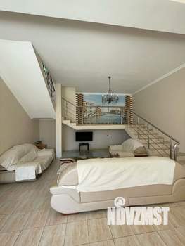 Коттедж 243м², 2-этажный, участок 7 сот.  