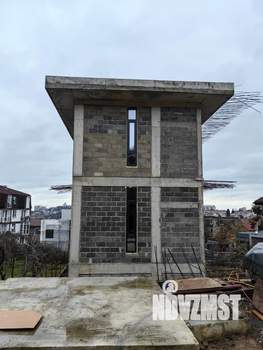 Коттедж 330м², 3-этажный, участок 6 сот.  