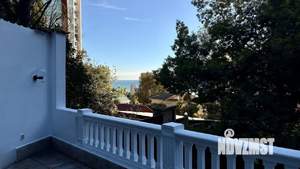 Дом 271м², 4-этажный, участок 7 сот.  