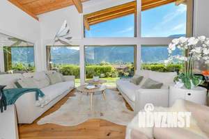 Дом 180м&sup2;, 2-этажный, участок 8 сот.  