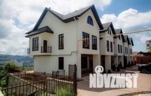 Таунхаус 156м&sup2;, 3-этажный, участок 2 сот.  