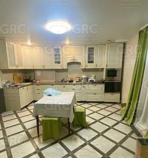 Дом 180м², 2-этажный, участок 6 сот.  