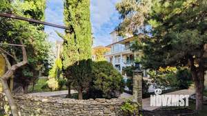 Дом 400м&sup2;, 3-этажный, участок 16 сот.  