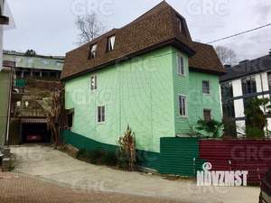 Дом 250м², 3-этажный, участок 5 сот.  