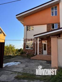 Дом 173м², 3-этажный, участок 3 сот.  