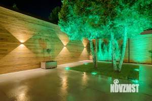 Дом 370м&sup2;, 3-этажный, участок 6 сот.  