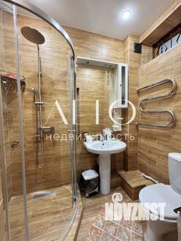 Коттедж 290м², 3-этажный, участок 5 сот.  