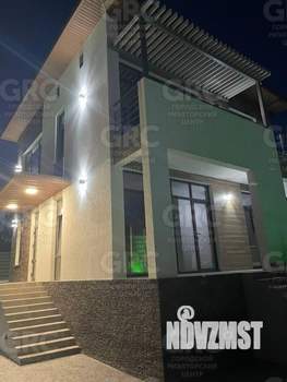 Дом 180м&sup2;, 2-этажный, участок 4 сот.  