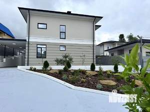 Дом 230м&sup2;, 2-этажный, участок 11 сот.  