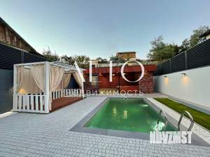 Коттедж 250м², 2-этажный, участок 5 сот.  