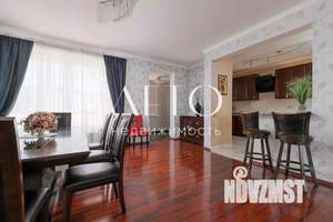 Коттедж 305м&sup2;, 3-этажный, участок 12 сот.  