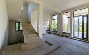 Дом 544м², 3-этажный, участок 20 сот.  