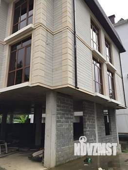 Коттедж 850м², 3-этажный, участок 7 сот.  