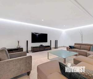 Коттедж 250м², 2-этажный, участок 5 сот.  